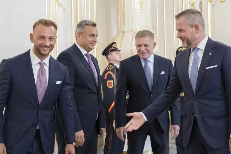 Eduard Chmelár: Celá vládna koalícia je zmietaná obrovskými komunikačnými problémami