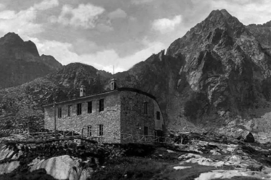 Patrí k najväčším symbolom Vysokých Tatier - Téryho chata