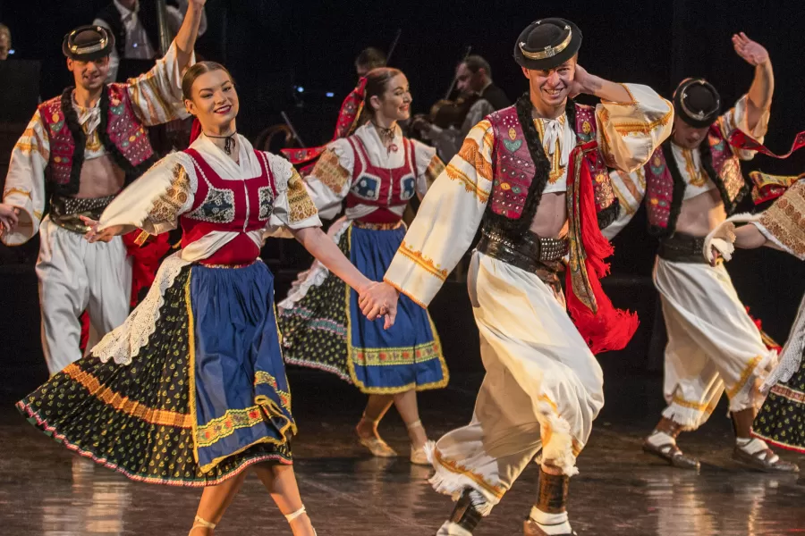 SĽUK je desaťročia jednou z výkladných skríň slovenského folklóru