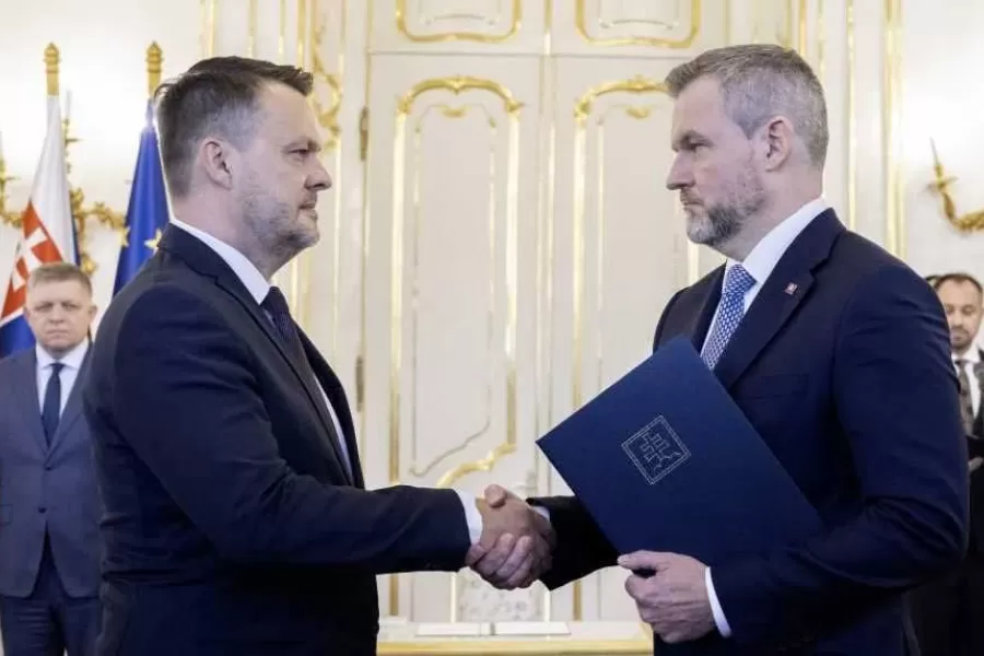 Eduard Chmelár: Ak chce Migaľ zrušiť nejaký úrad, môže začať od seba