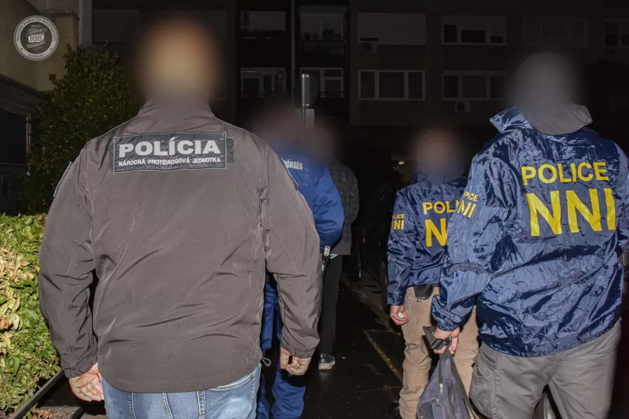 Spolupráca elitných tímov rozbila medzinárodnú zločineckú skupinu