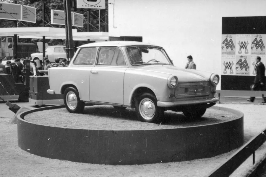 Bakelitové autíčko oslavuje: Legendárny TRABANT sa zrodil pred 68 rokmi