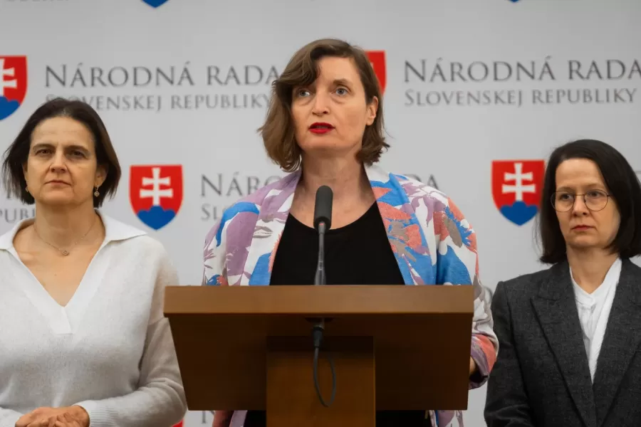 Opozícia napadla rušenie ÚOO na Ústavnom súde