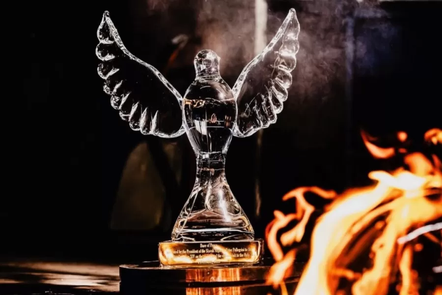 Holubica mieru z Lednických Rovní