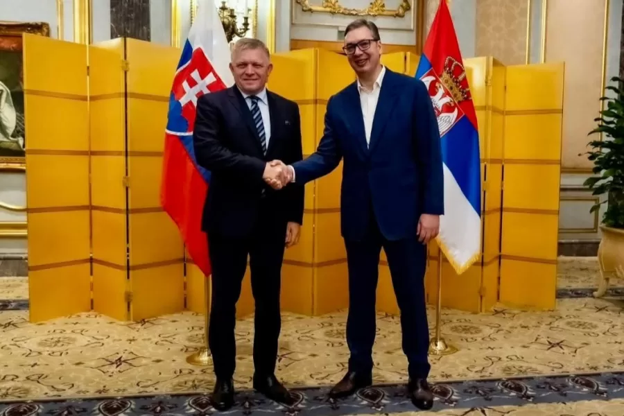 Robert Fico: Rozbité lietadlo a rozporuplný summit v Bruseli...