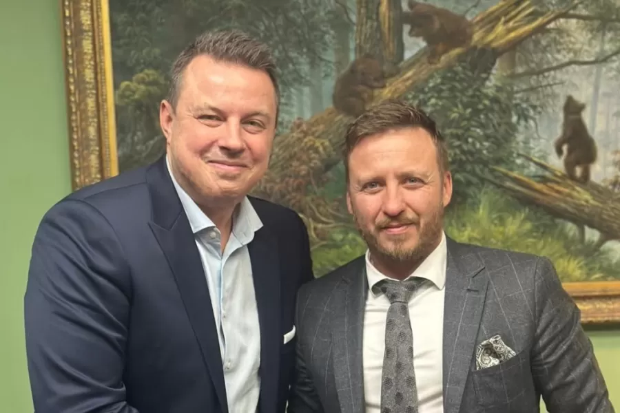 Český poslanec Jindřich Rajchl organizuje covidový seminár