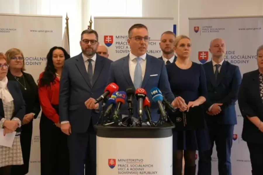 Ministerstvo práce podáva pomocnú ruku pracovníkom Samsungu
