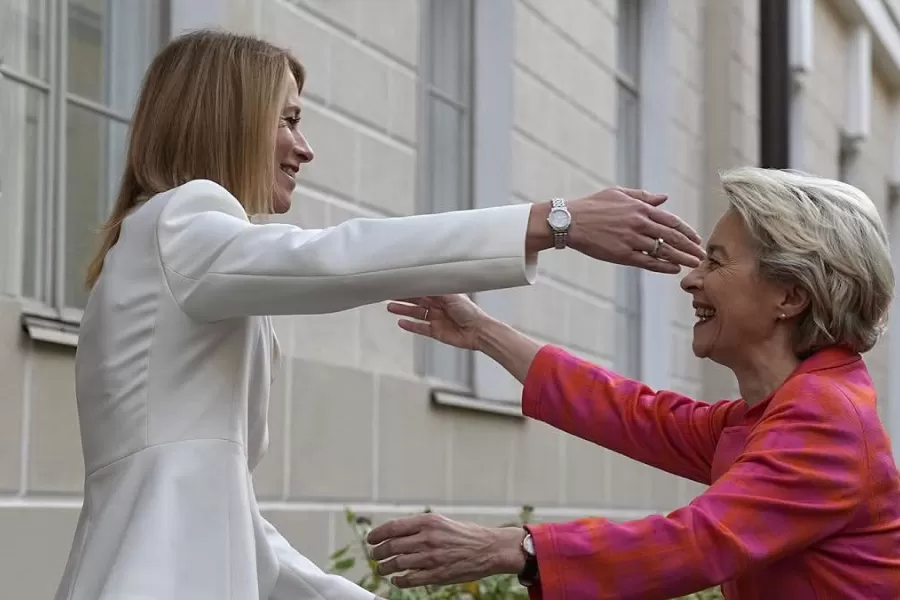 Eduard Chmelár: Ruky preč od Iránu!