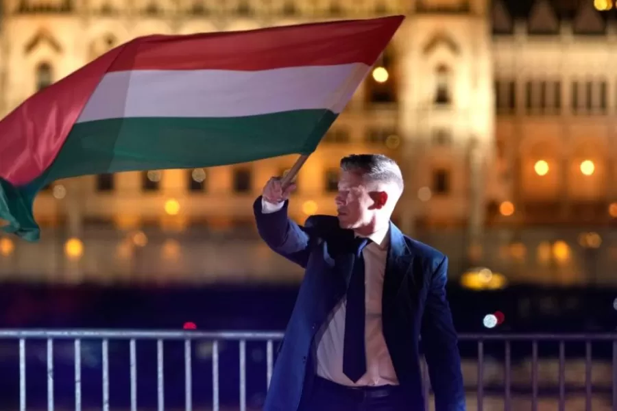 Péter Magyar: Odíďte, odíďte, nečakajte, kým vás vyhodíme