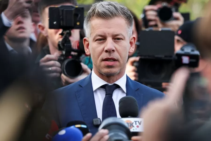 Marián Kéry: Slepá fascinácia Péterom Magyarom