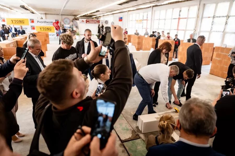 Robert Fico: Za minútu nájdete 10 právnikov, ale jedného remeselníka hľadáte 10 dní