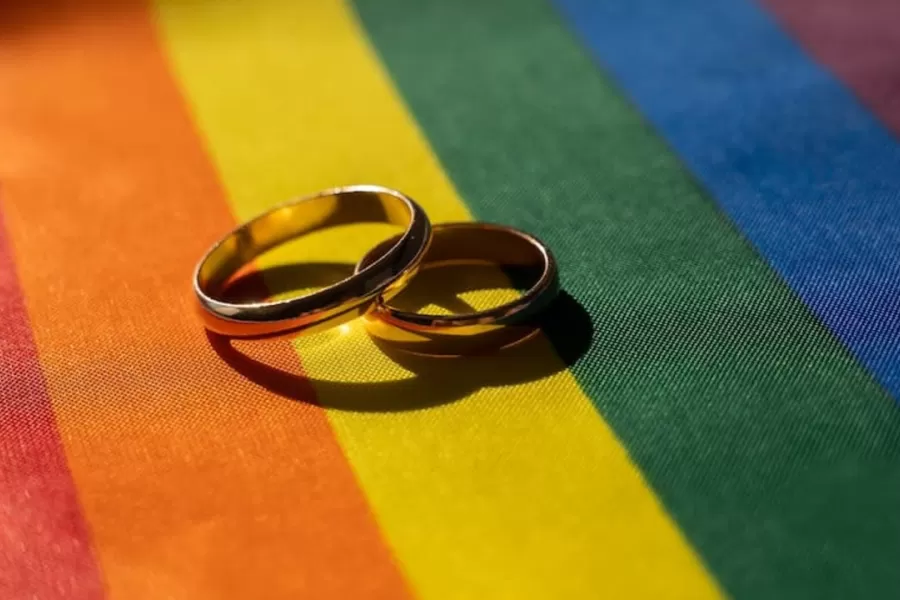 Slovenská matrika nezapíše manželstvá osôb rovnakého pohlavia uzatvorené v zahraničí