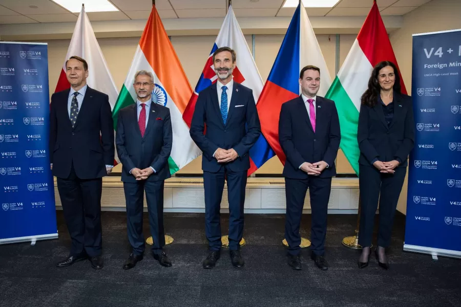 Slovensko po 11 rokoch úsilia otvorilo historický formát V4+ s Indiou