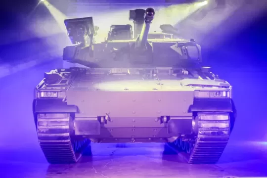 BAE Systems dodáva slovenským ozbrojeným silám špičkové bojové vozidlo