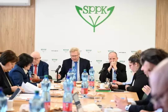 Slovensko postupne prichádza o vlastnú výrobu potravín