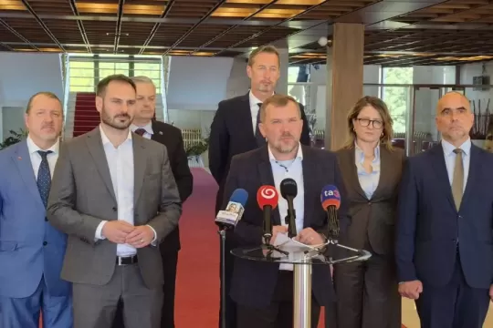 KDH: Vláda musí okamžite odstúpiť