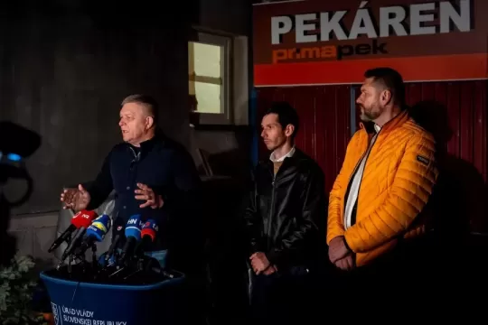 Artur Bekmatov: Zúfalí progresívci predviedli pakáreň, keď premiér navštívil pekáreň