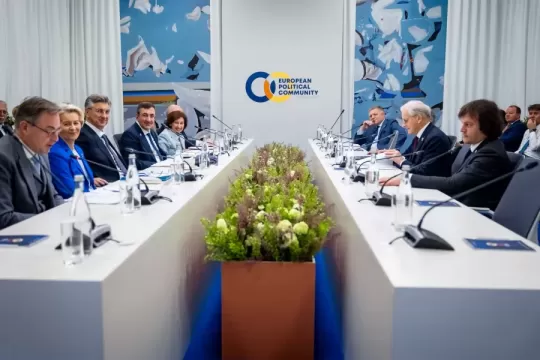 Robert Fico na samite EPC: Európa si uvedomuje, že sa musí postarať sama o seba