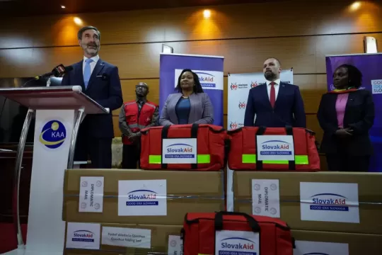 Minister Blanár priviezol do Kene vyše 200-kilovú humanitárnu zásielku