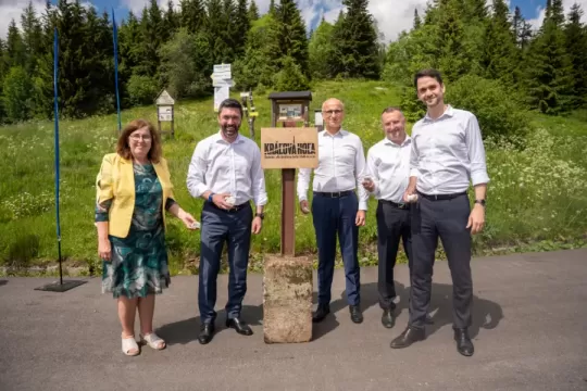 Minister Takáč ocenil spoluprácu pri obnove prístupovej cesty na Kráľovu hoľu