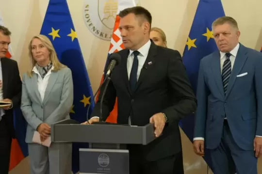 Vládny kabinet smeruje kroky k oživeniu výroby hliníka