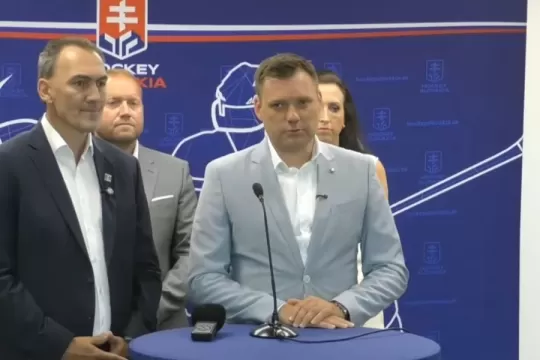 Taraba so Šatanom ohlásili spustenie historicky najväčšej modernizácie zimných štadiónov
