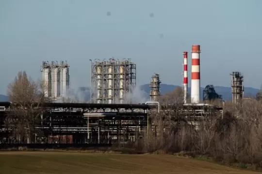 Projekt spaľovne bratislavskej rafinérie získal prvostupňové súhlasné stanovisko EIA
