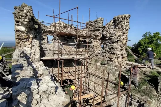 Projekt Ľudia a hrady bude pokračovať aj v roku 2027