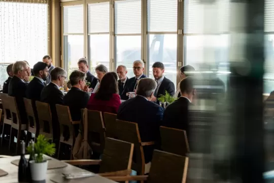 PS: K Ficovej zahraničnej politike existuje alternatíva, uistili sme veľvyslankyne a veľvyslancov