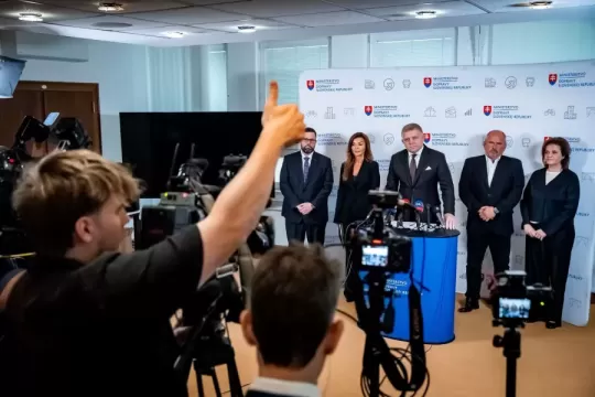 Robert Fico: Znížené cestovné na železniciach bude aj v novembri a decembri